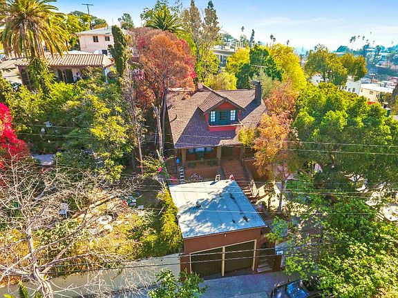 2nd image of 1658 Golden Gate Ave