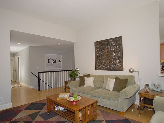 2nd image of 6711 N Green Bay Ave #10