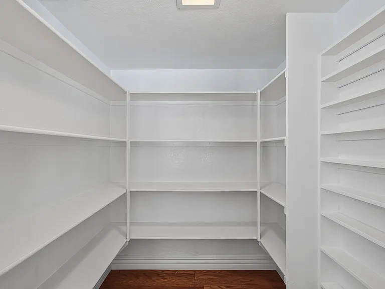 13887 Carriage Rd — Photo 39