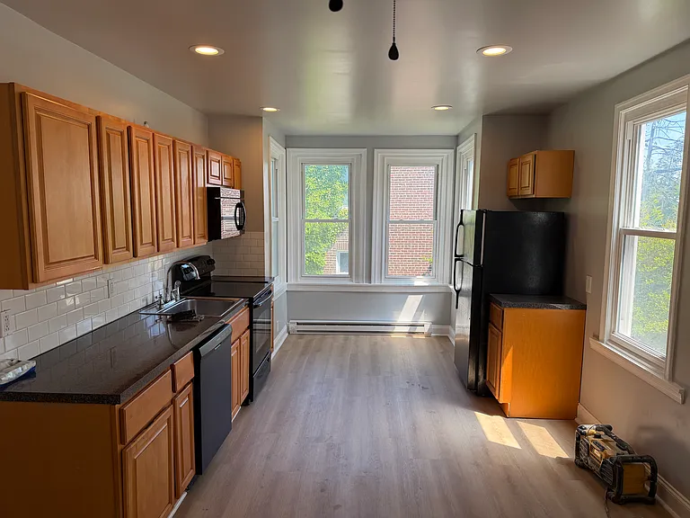 1657 Haworth St #2 — Photo 7