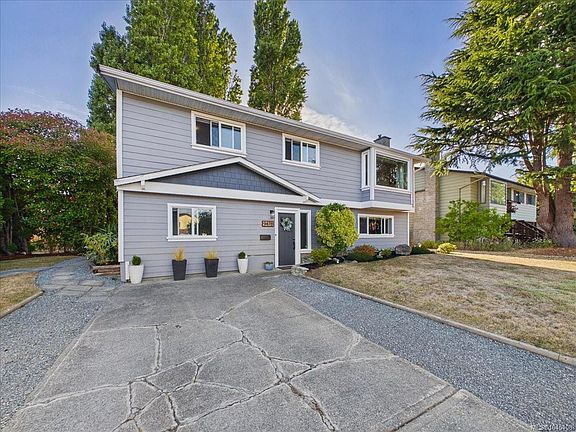 4th image of 9478 Eastbrook Dr
