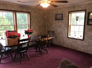 9236 E Hollrah Rd, Pekin, IN 47165