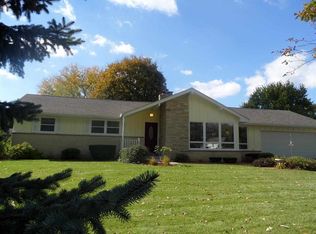 322 S Lexington Dr, Janesville, WI 53545