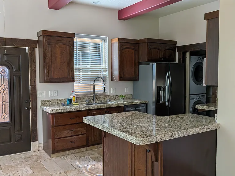 2990 E Riverside Dr — Photo 13