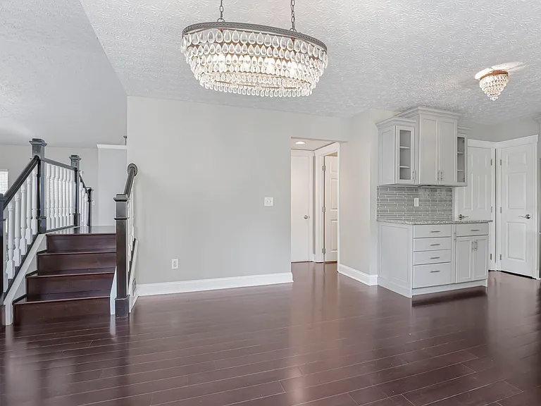 4392 Greensbury Dr — Photo 23