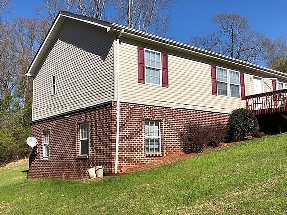 2nd image of 2038 Vance St