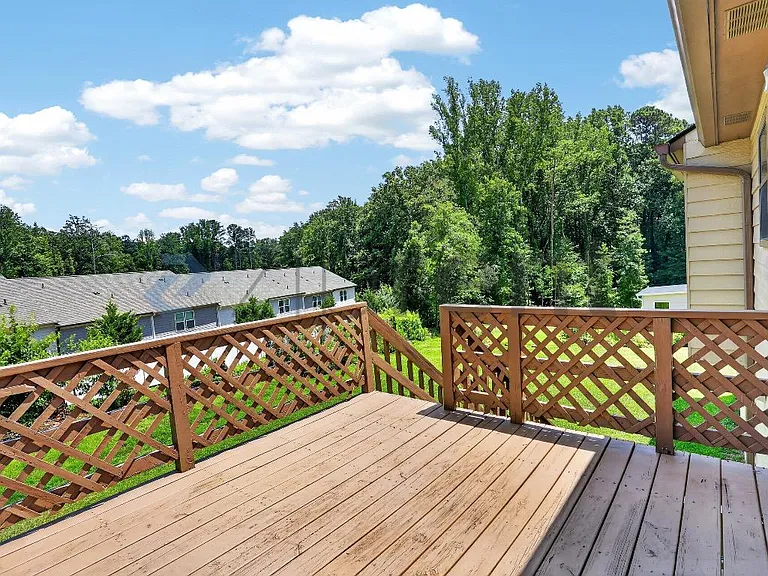 4010 Casa Verde Dr — Photo 3