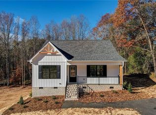 148 Lee Rd, Reidsville, NC 27320