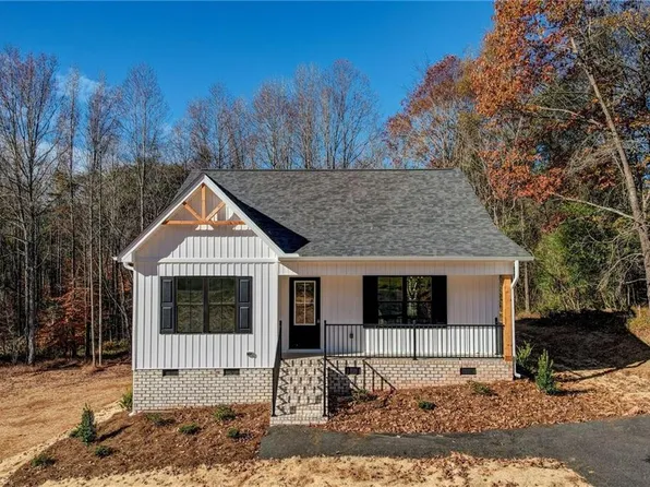 148 Lee Rd, Reidsville, NC 27320