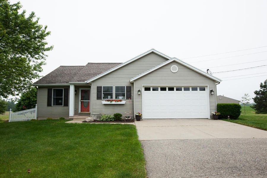 1st image of 330 108th St SE