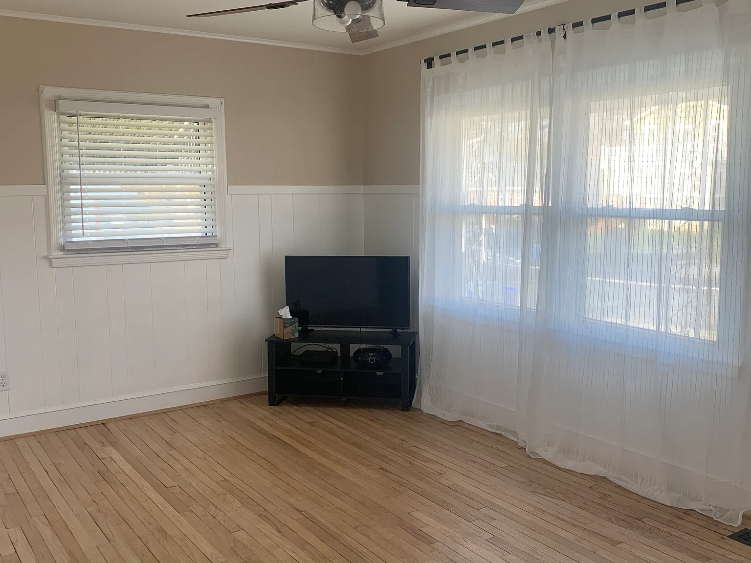 3 bed, 1015 sqft, $2,700 — Photo 4