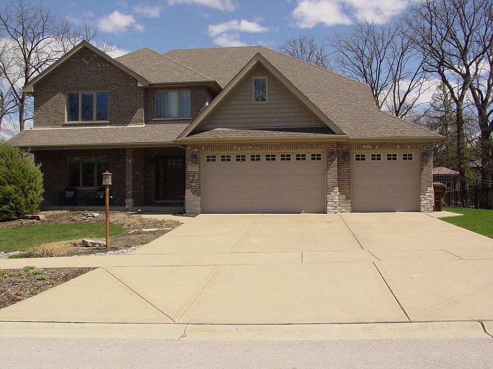 1st image of 16973 Forest Glen Dr