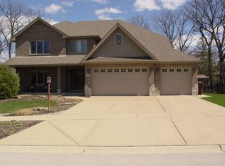 16973 Forest Glen Dr, Tinley Park, IL