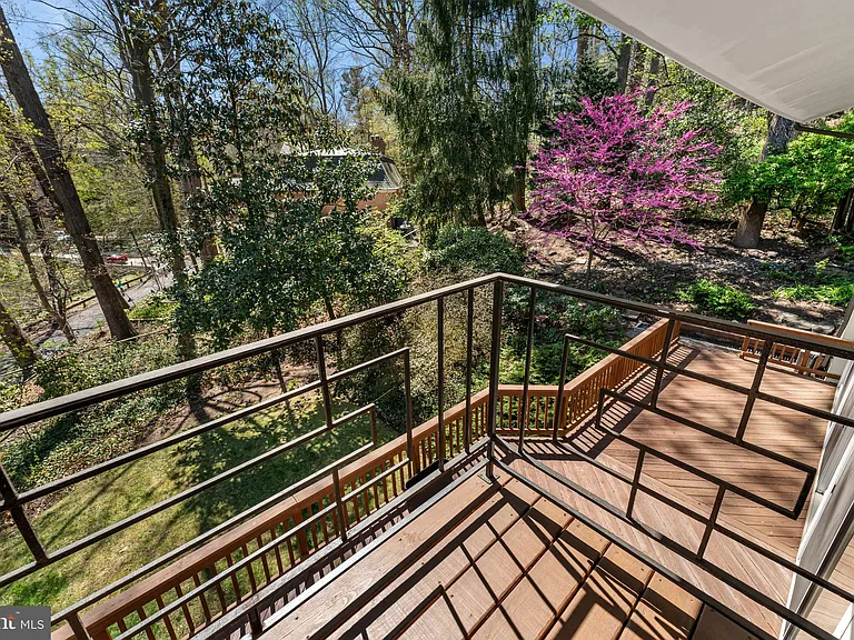 2820 Ellicott St NW — Photo 37