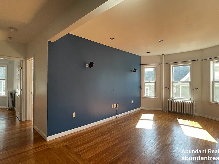 16 Gould Ave #2 — Photo 7