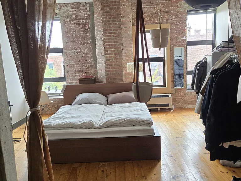 294 Graham Ave #2F — Photo 3