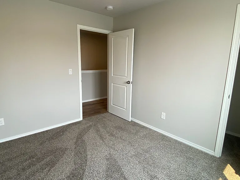 51 Phoebe Ln — Photo 16