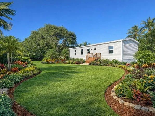 28177 Julia Ave, Little Torch Key, FL 33042