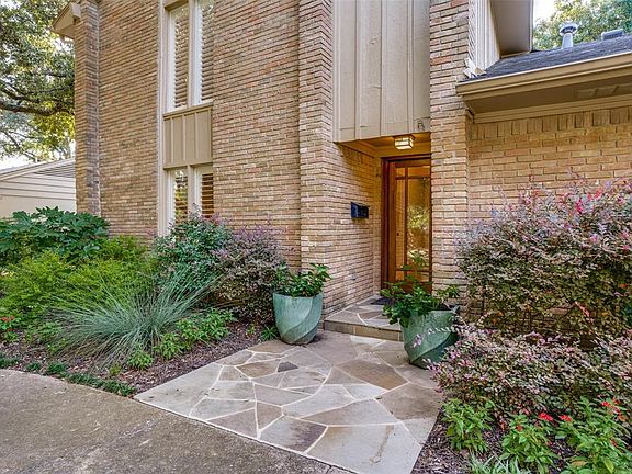 3rd image of 12131 Fieldwood Ln