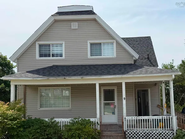 9 Princess St, Springhill, NS B0M 1E0