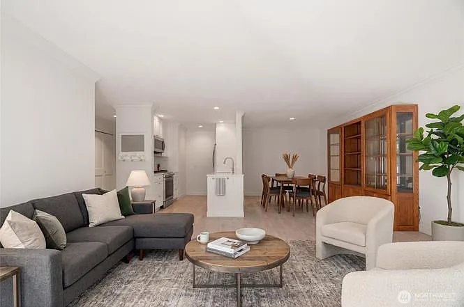 6333 Lake Washington Blvd NE #206 — Photo 11