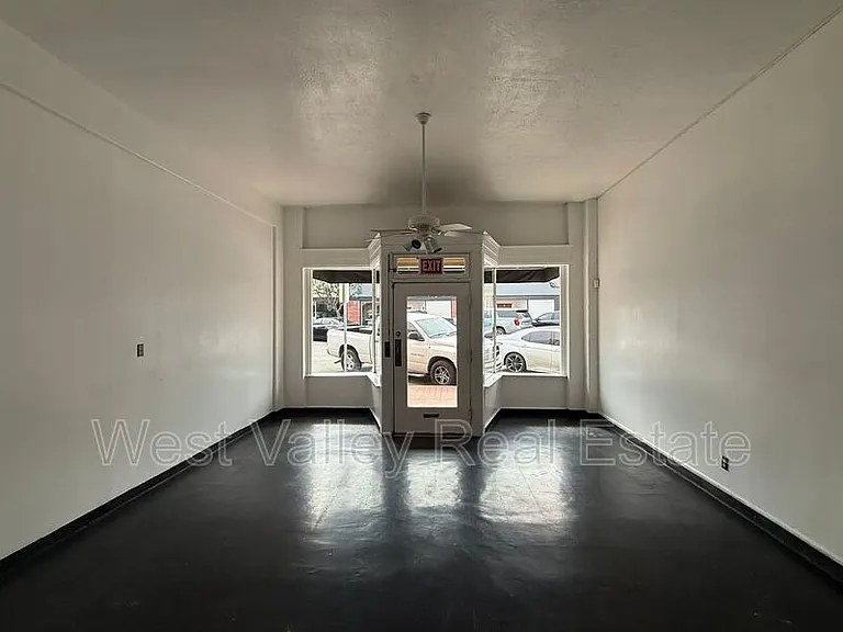 520 Center St #DOWNTOWN COMMERCIAL — Photo 6