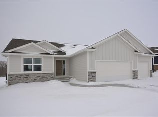 1820 NW Applewood St, Ankeny, IA 50023