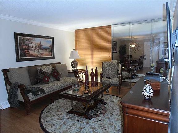 5th image of 210 172nd St APT 426