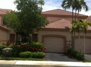 810 Sorrento Dr, Fort Lauderdale, FL 33326