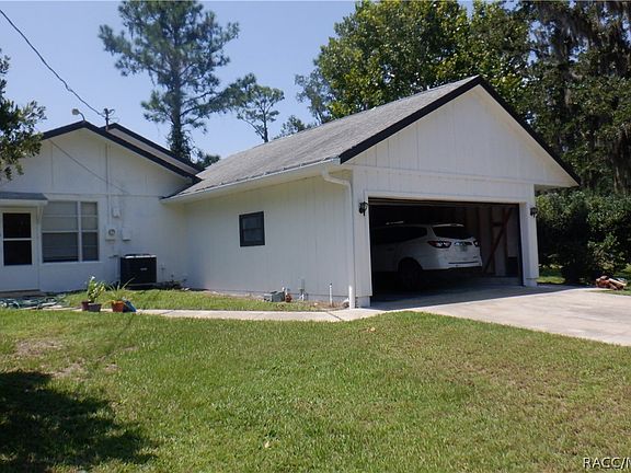 2nd image of 2933 E Bradley St