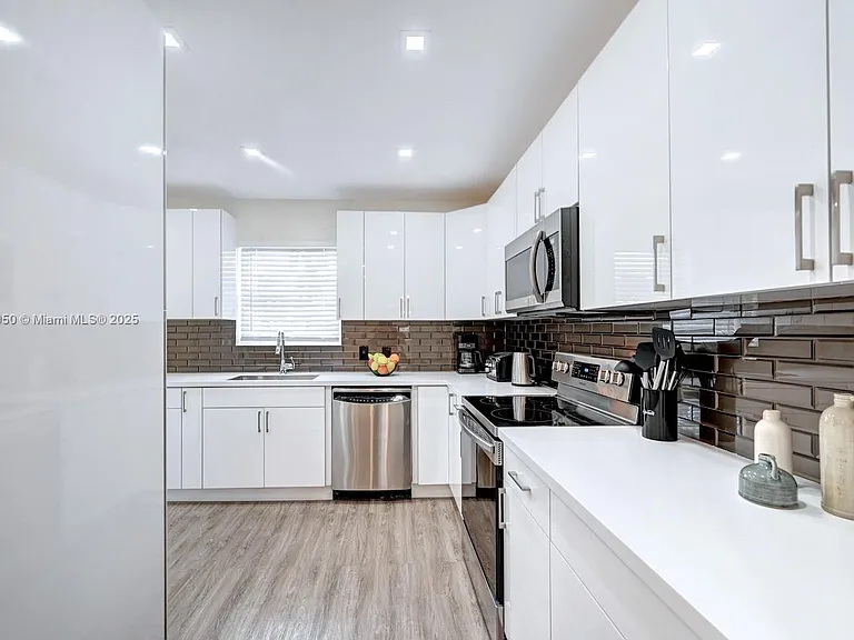 801 Harrison St — Photo 34
