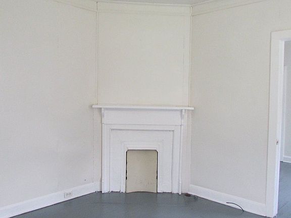 4th image of 108 Dean St