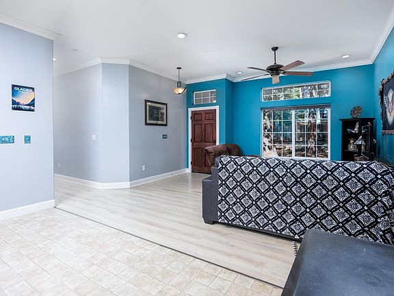 4th image of 21063 Sierra Circle Dr