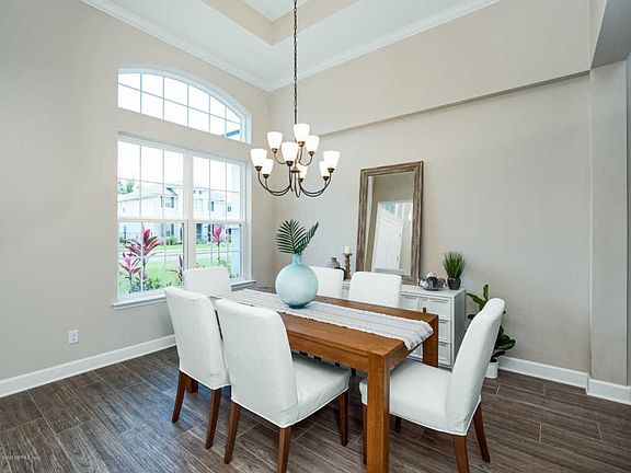3rd image of 125 Diego Ln