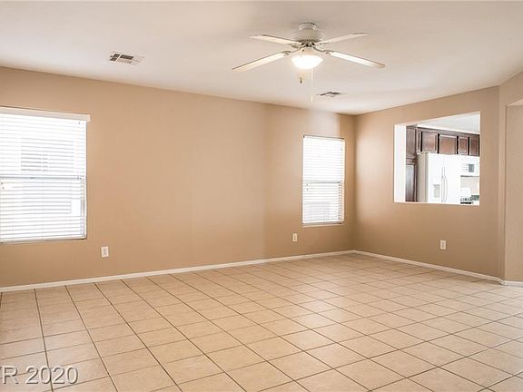 4th image of 693 Saint Aidans St