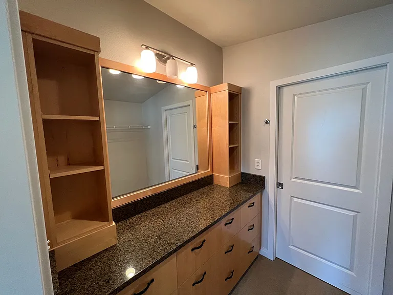 Villas at Woodinville — Photo 26