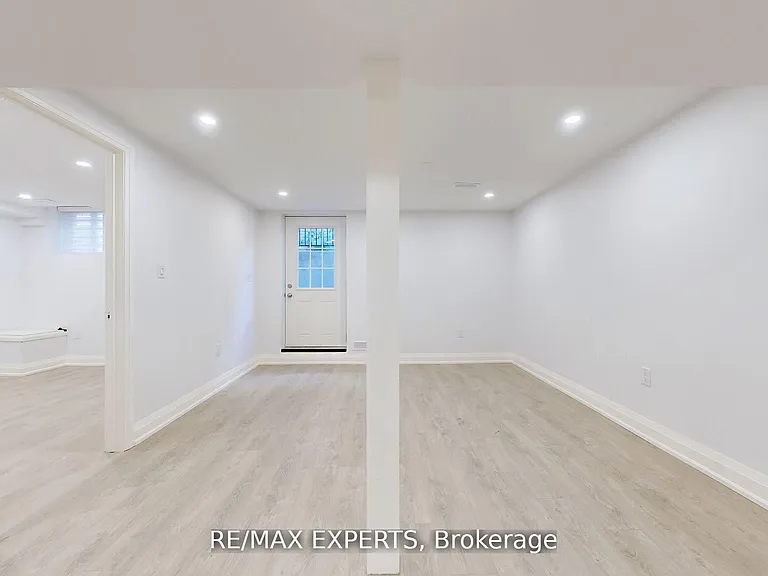 1097 Wildwood Dr #LOWER — Photo 5