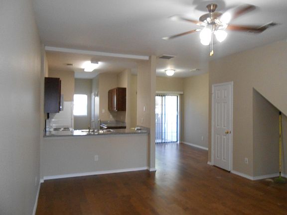 3rd image of 3232 Donnelly Cir