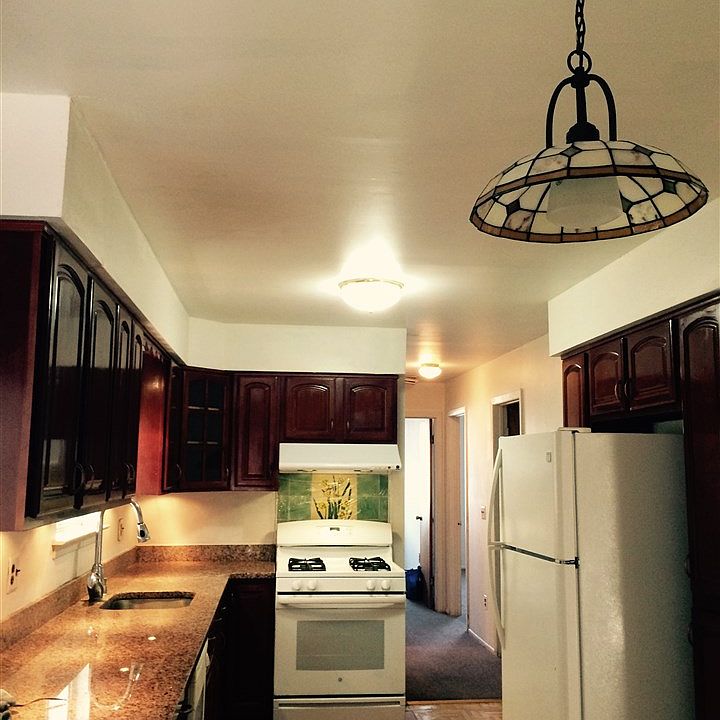 2nd image of 308 6th St