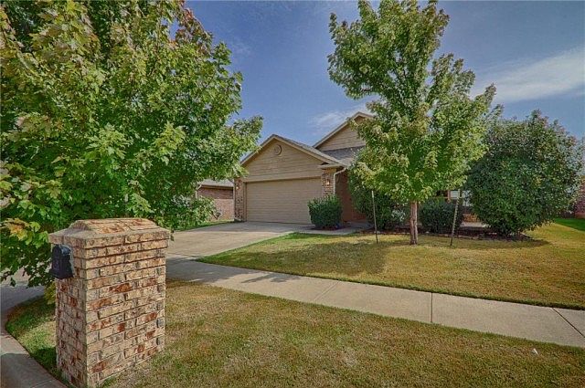 1st image of 3009 Yosemite Dr