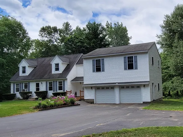 3 Chasebrook Circle, Litchfield, NH 03052