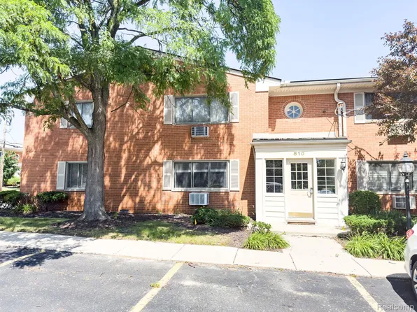 810 Plate St Unit 203, Rochester, MI 48307