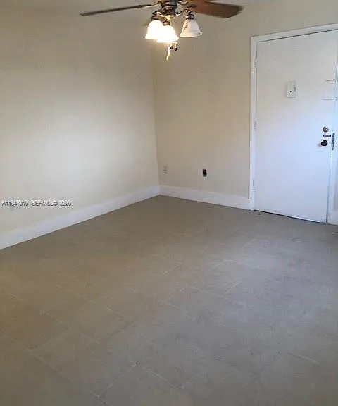 1327 SW 3rd St #3 — Photo 5