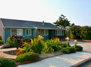 916 SW Elizabeth St, Newport, OR 97365