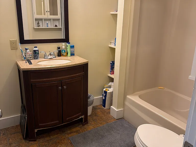 Full Bathroom