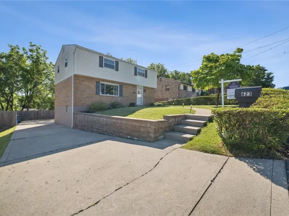 623 Pikeview Dr, Pittsburgh, PA 15239