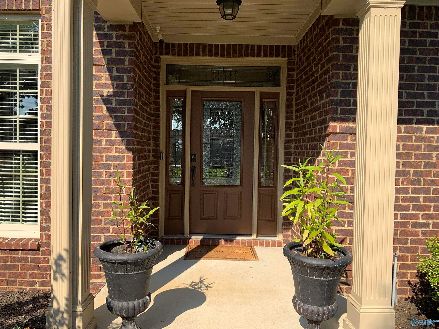 4 bed, 4.0 bath, 3530 sqft, $3,450 — Photo 2