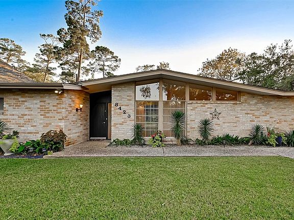 Clean lines on this classic Mid-Century home.