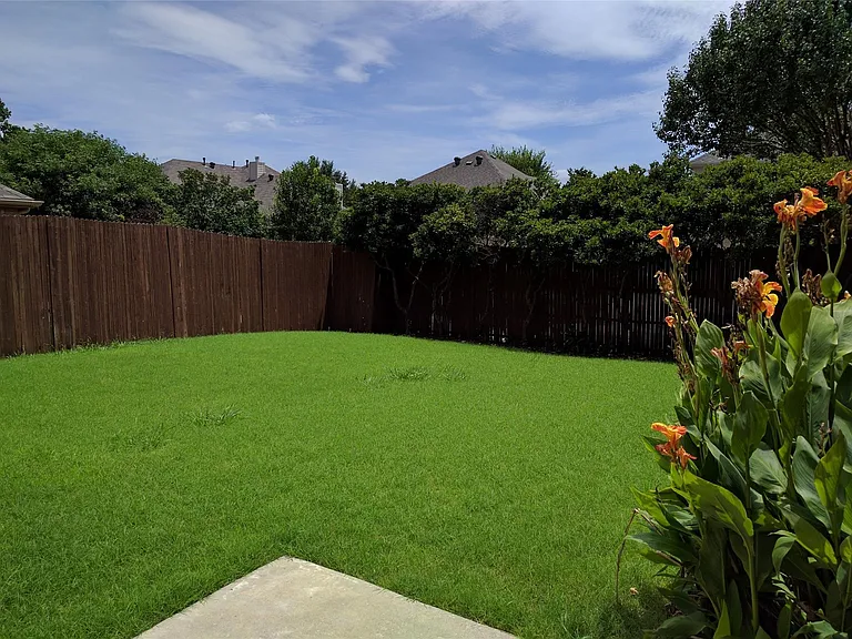 3544 Brewster Dr — Photo 18