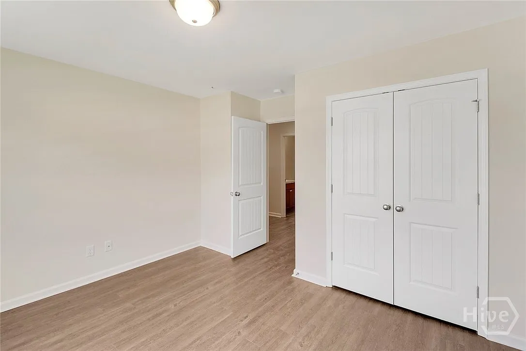 3 bed, 2.0 bath, 1470 sqft, $1,800 — Photo 3